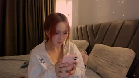 yuna online show from December 18, 2025, 1:39 pm