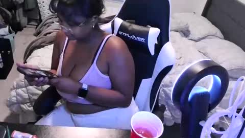 goldenbaby online show from September 9, 2025, 12:32 am