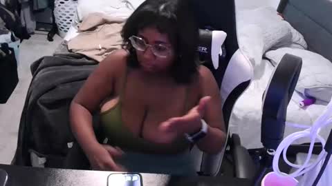 goldenbaby online show from September 10, 2025, 12:21 am