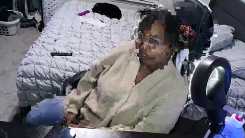 goldenbaby online show from October 2, 2025, 1:45 am