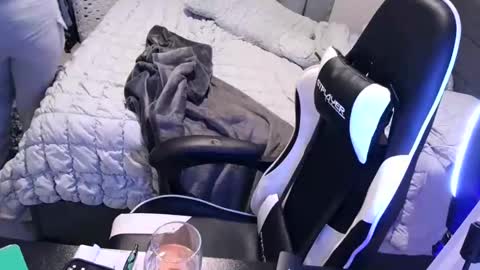 goldenbaby online show from October 26, 2025, 1:11 am