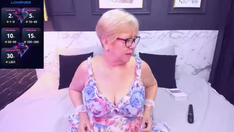 Jill  online show from November 20, 2025, 9:25 pm