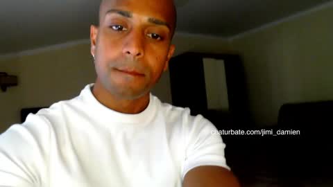 Snapshot of jimi_damien chatting on May 20, 2026, 4:35 pm JD online show from May 20, 2026, 4:35 pm