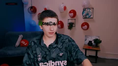 your dream  online show from February 19, 2025, 10:53 pm