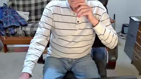 jimmy_d47 online show from December 20, 2024, 6:02 pm