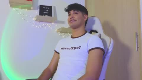 Jimmy Leeh online show from January 30, 2025, 11:24 pm