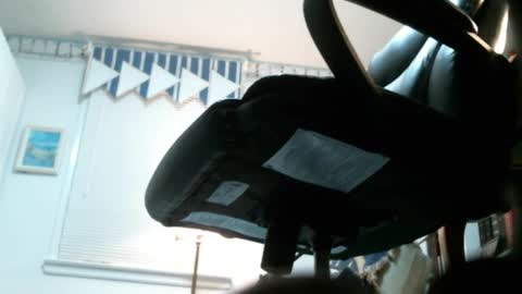 jimwellhung online show from February 15, 2026, 4:09 am