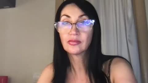 Snapshot of jinaluv chatting on June 12, 2026, 10:08 pm jinaluv online show from June 12, 2026, 10:08 pm