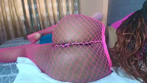 jinglefancypuff online show from November 2, 2025, 8:06 am