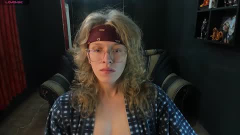 Snapshot of jinnbook chatting on October 20, 2025, 6:36 am JinnBook online show from October 20, 2025, 6:36 am
