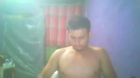 jiseenriquehernandez online show from November 17, 2025, 7:03 am