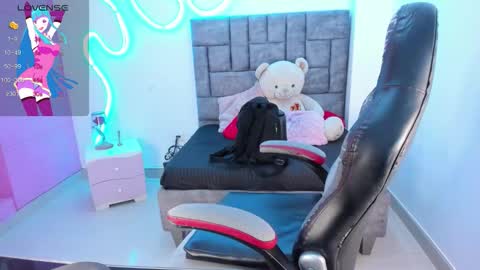 Snapshot of jisoo__ chatting on November 26, 2025, 1:23 pm kim online show from November 26, 2025, 1:23 pm