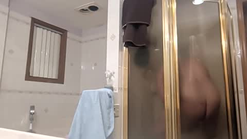 Snapshot of jizzle192 chatting on February 9, 2026, 6:17 am jizzle192 online show from February 9, 2026, 6:17 am