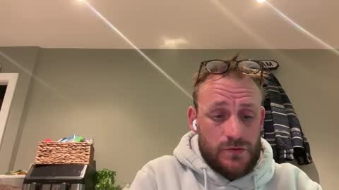 420 online show from April 23, 2026, 10:12 pm