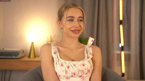 Jenny online show from March 8, 2026, 8:18 am