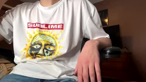 jjjjjfive online show from January 26, 2025, 3:27 am