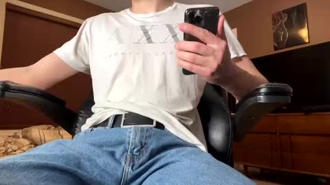 jjjjjfive online show from January 31, 2025, 7:50 am