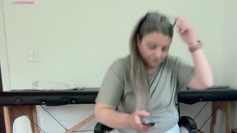 Nicole  Allen online show from June 12, 2026, 10:41 pm
