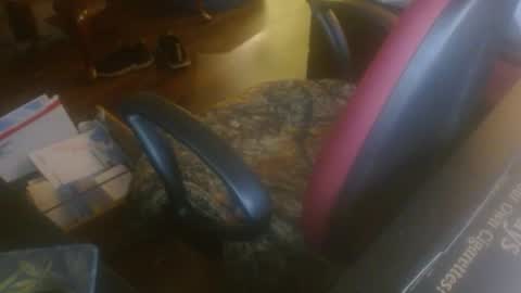 Snapshot of jksurf chatting on December 27, 2024, 9:22 pm me online show from December 27, 2024, 9:22 pm