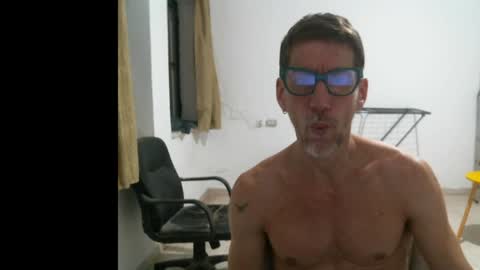 Snapshot of jlmbud chatting on December 7, 2024, 10:06 pm jlmbud online show from December 7, 2024, 10:06 pm