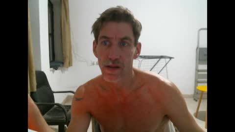 Snapshot of jlmbud chatting on December 28, 2024, 2:33 am jlmbud online show from December 28, 2024, 2:33 am