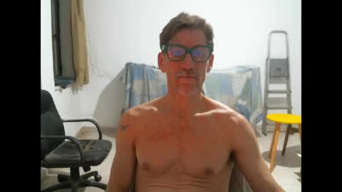 Snapshot of jlmbud chatting on January 5, 2025, 12:31 am jlmbud online show from January 5, 2025, 12:31 am
