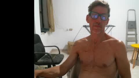 Snapshot of jlmbud chatting on February 15, 2025, 9:48 pm jlmbud online show from February 15, 2025, 9:48 pm