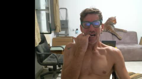 Snapshot of jlmbud chatting on October 2, 2025, 12:50 am jlmbud online show from October 2, 2025, 12:50 am