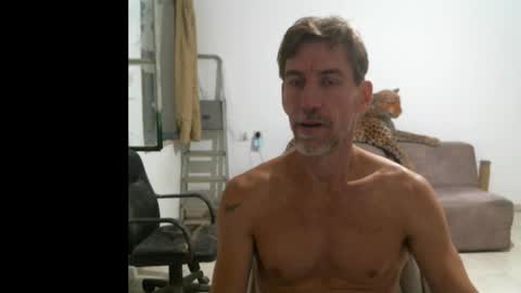 Snapshot of jlmbud chatting on October 18, 2025, 9:26 pm jlmbud online show from October 18, 2025, 9:26 pm
