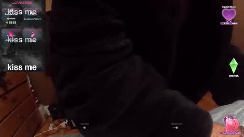 jmizzle974 online show from April 16, 2026, 6:03 am