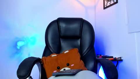 IGJmortton online show from November 5, 2025, 11:32 am