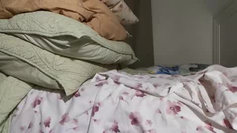 Jmtz4420 online show from March 4, 2026, 7:14 am