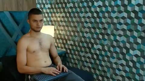 Snapshot of joaho_fernandez chatting on May 1, 2026, 9:52 pm Joao online show from May 1, 2026, 9:52 pm