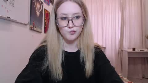 joan_kiss online show from May 13, 2026, 1:08 pm
