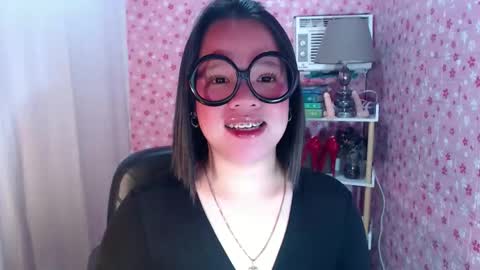 Joana online show from December 5, 2025, 12:30 am