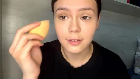 Mila online show from May 13, 2026, 11:07 am