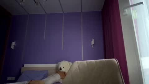 Lina online show from June 10, 2026, 12:48 pm