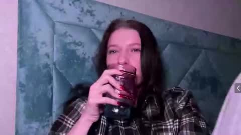 Sarah online show from March 16, 2026, 4:44 pm