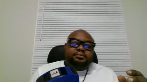 joe25123 online show from March 3, 2025, 3:30 am