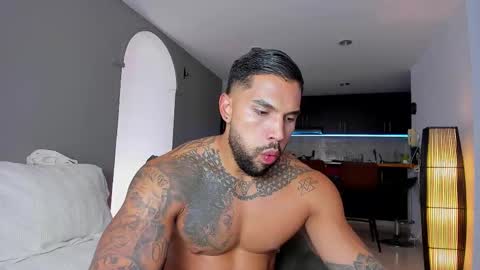 joe_esthetic online show from September 11, 2025, 9:37 pm