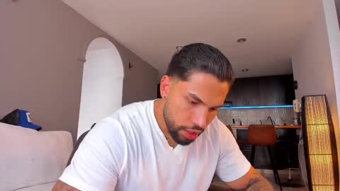 joe_esthetic online show from March 24, 2026, 9:42 pm