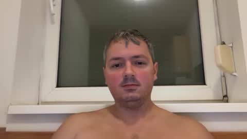 Snapshot of jogger1991 chatting on December 19, 2025, 6:26 pm Jogger1991 online show from December 19, 2025, 6:26 pm