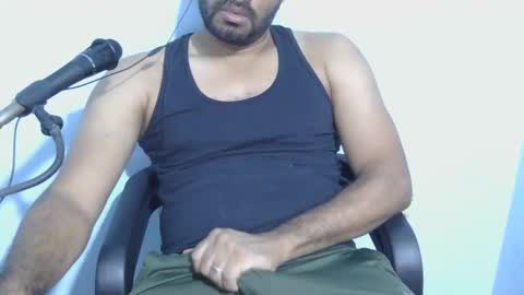 johan2222222222 online show from September 9, 2025, 5:29 am