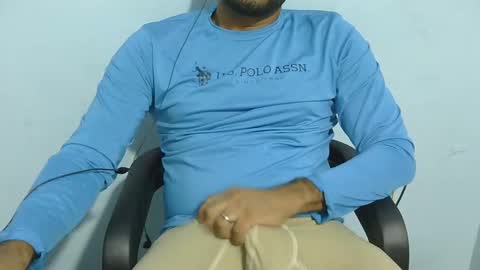 johan2222222222 online show from September 19, 2025, 6:04 am