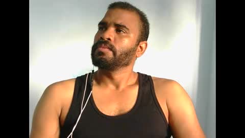 johan2222222222 online show from February 5, 2026, 2:11 pm