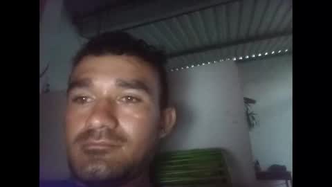 Snapshot of johan570400 chatting on April 7, 2026, 10:42 pm Joni online show from April 7, 2026, 10:42 pm