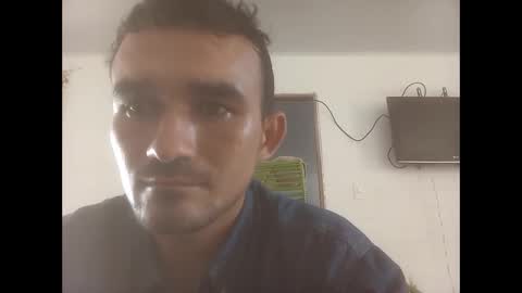 Snapshot of johan570400 chatting on April 8, 2026, 6:30 pm Joni online show from April 8, 2026, 6:30 pm