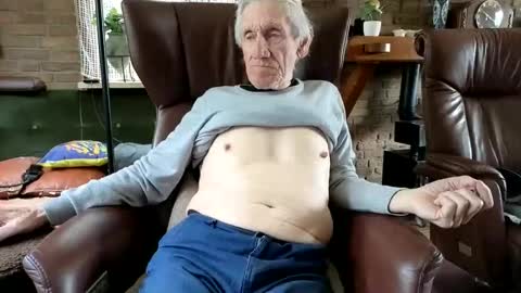 johan7 heet online show from April 15, 2026, 1:51 pm