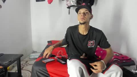 johan_and_antonella online show from March 29, 2026, 6:35 am