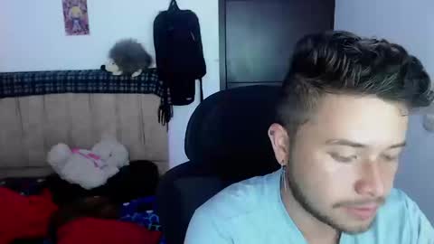 JOHAN independient model online show from September 23, 2025, 9:18 pm